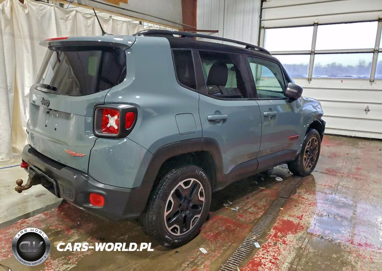 2015 Jeep Renegade Trailhawk VIN:ZACCJBCT7FPB43302 - 3