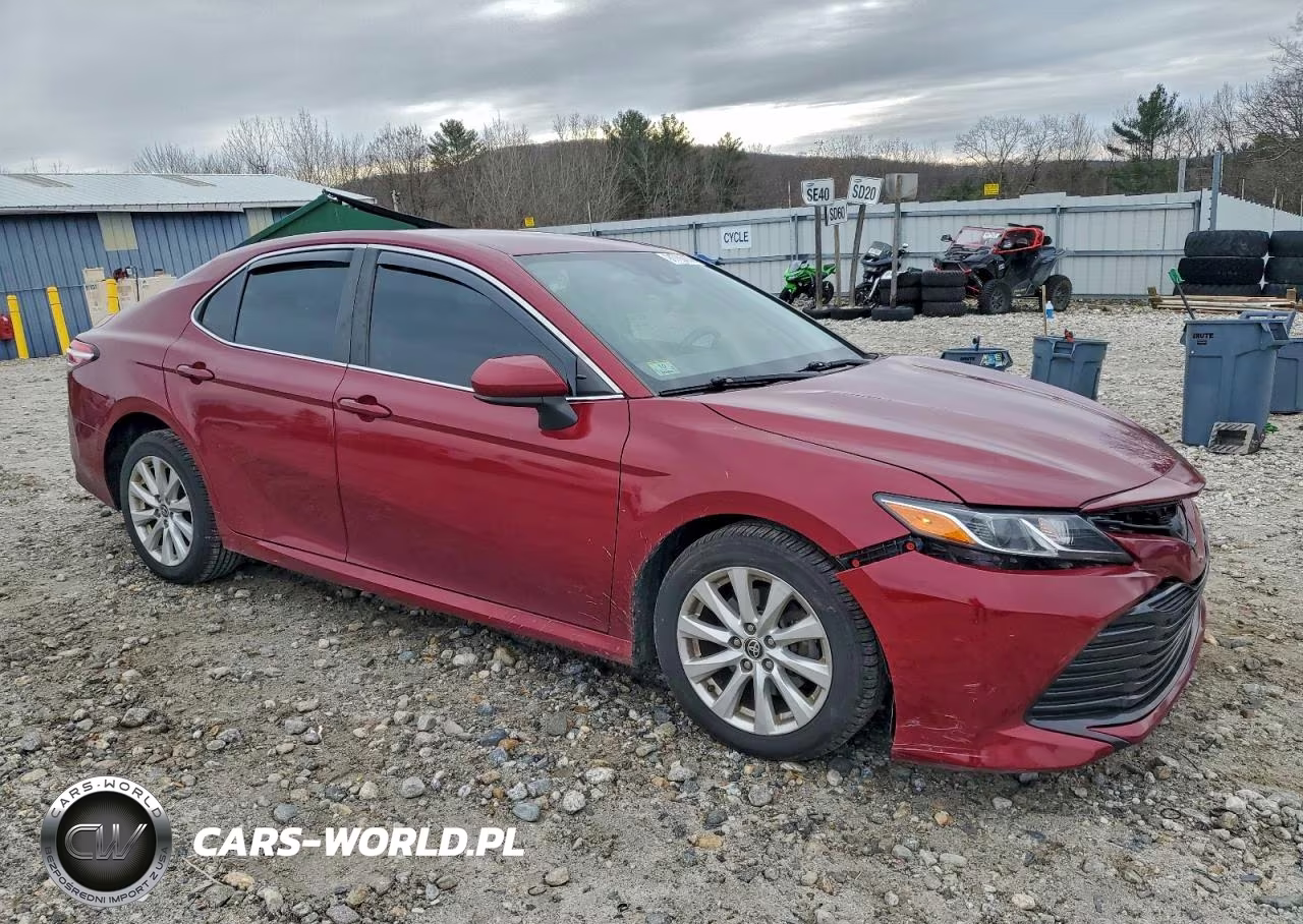 2020 Toyota Camry Le VIN:4T1C11AK5LU960021 - 4