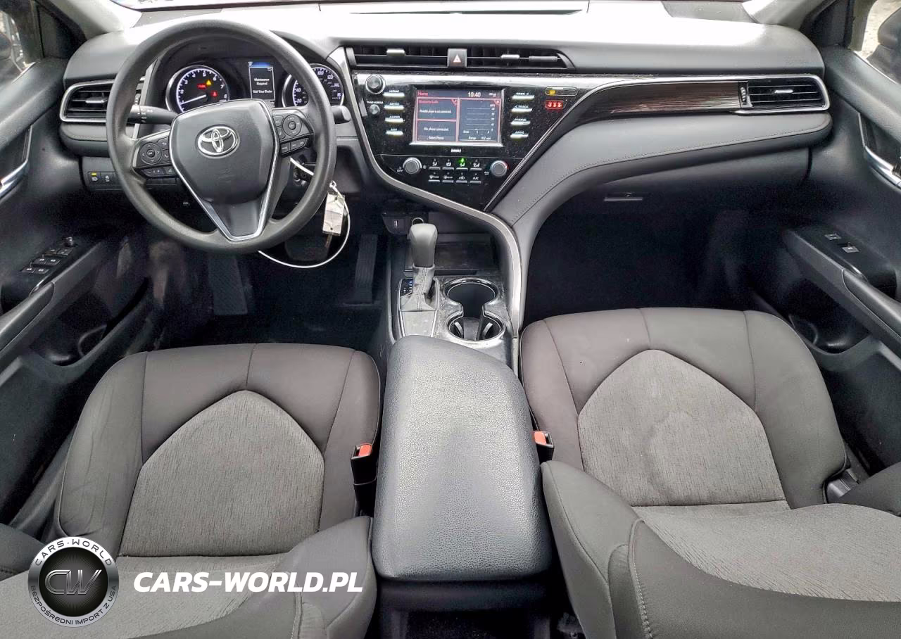 2020 Toyota Camry Le VIN:4T1C11AK5LU960021 - 8