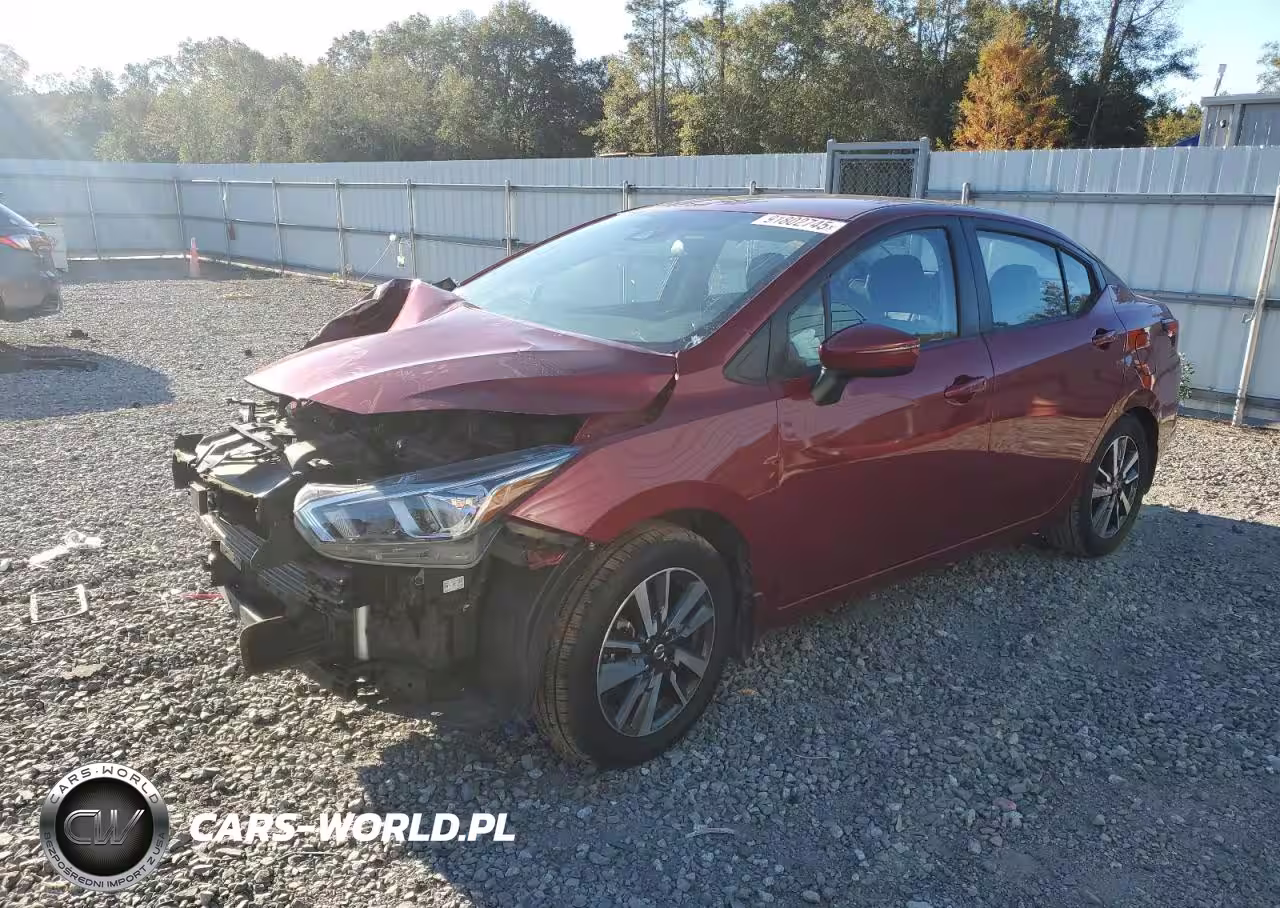 2021 Nissan Versa Sv