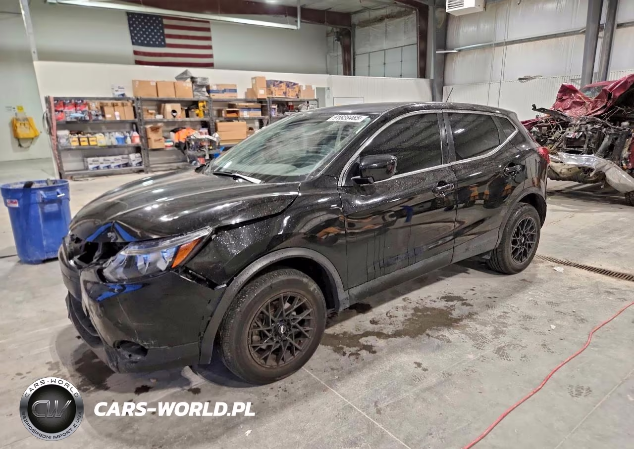 2018 Nissan Rogue Sport S