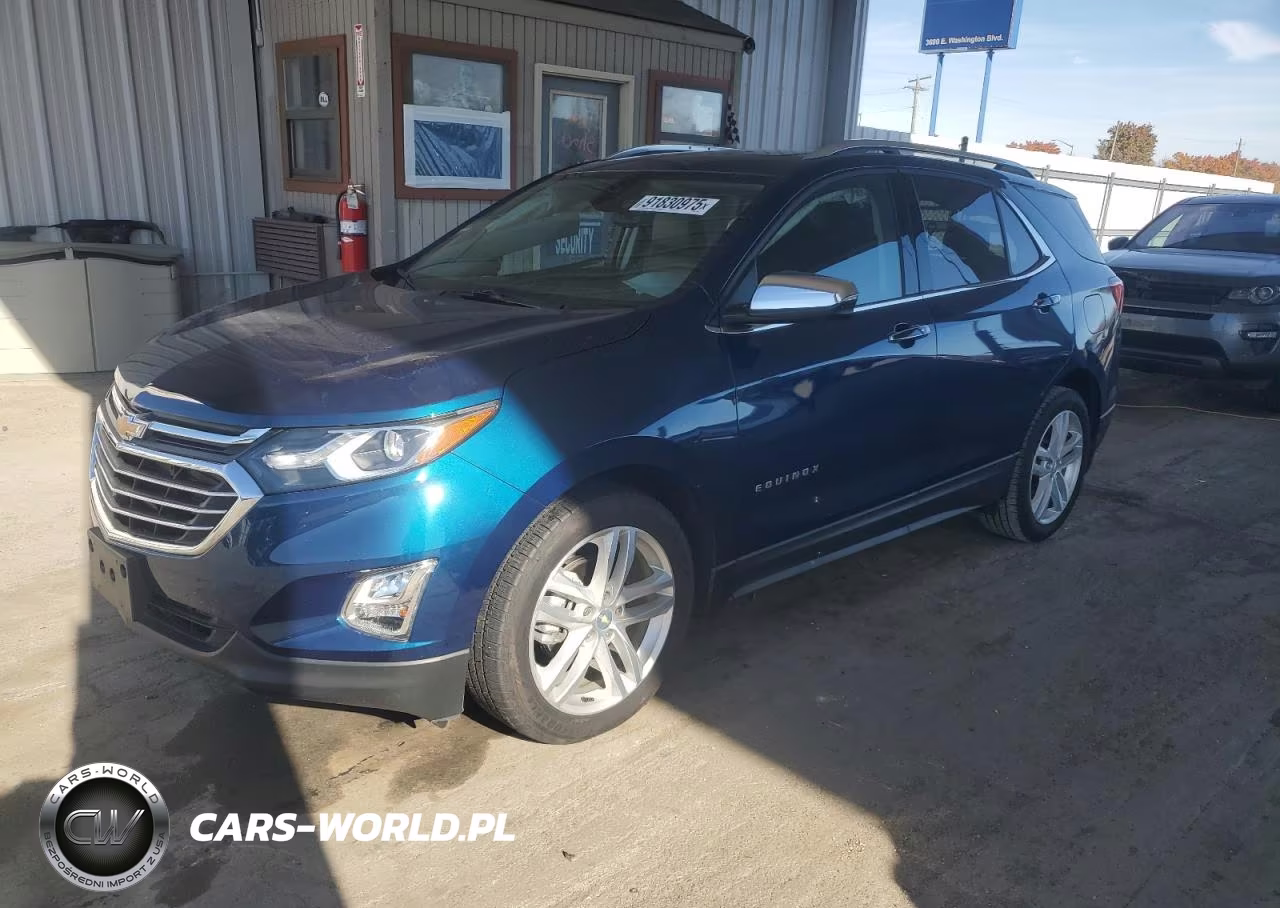 2020 Chevrolet Equinox Premier VIN:2GNAXNEV6L6173946 - 1