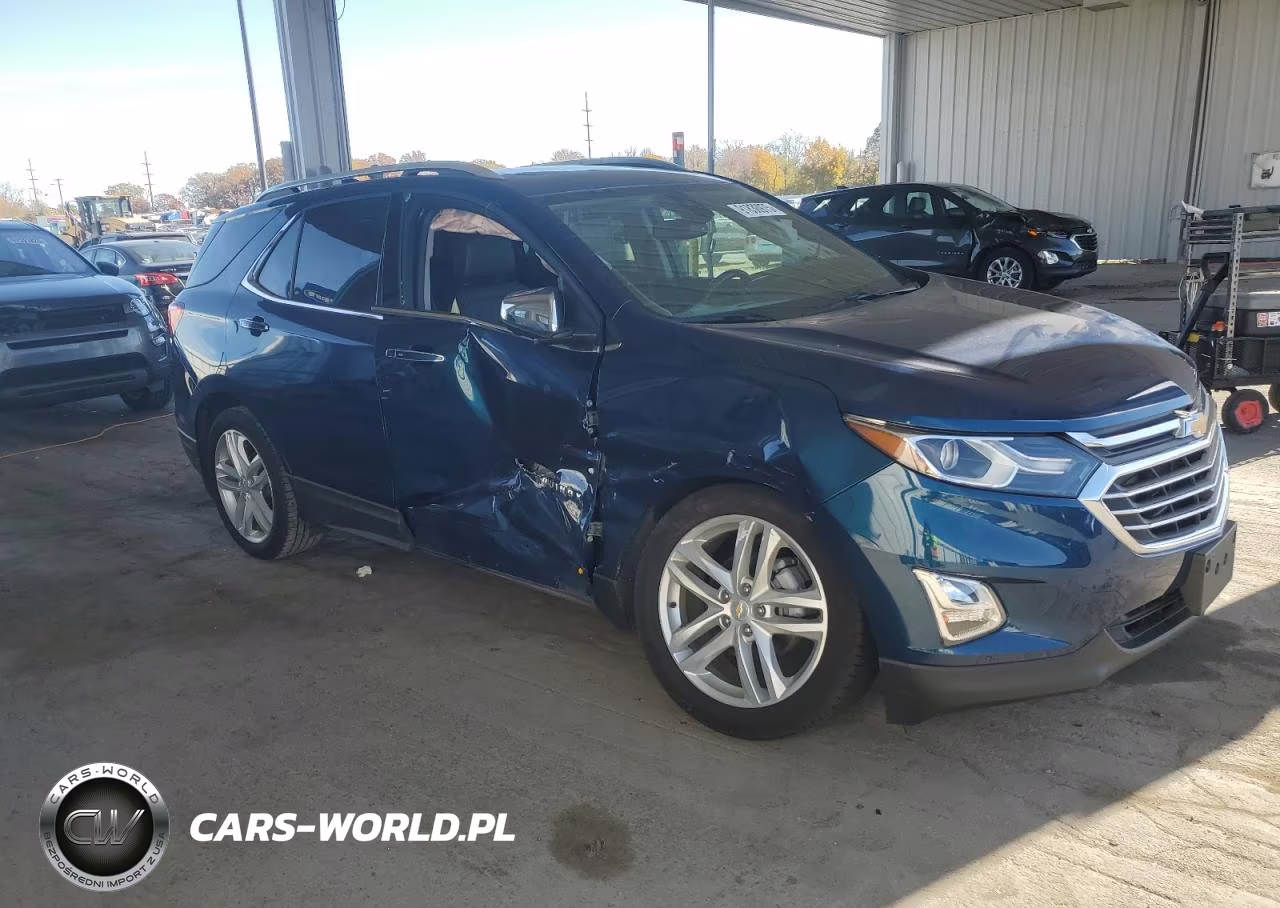 2020 Chevrolet Equinox Premier VIN:2GNAXNEV6L6173946 - 4