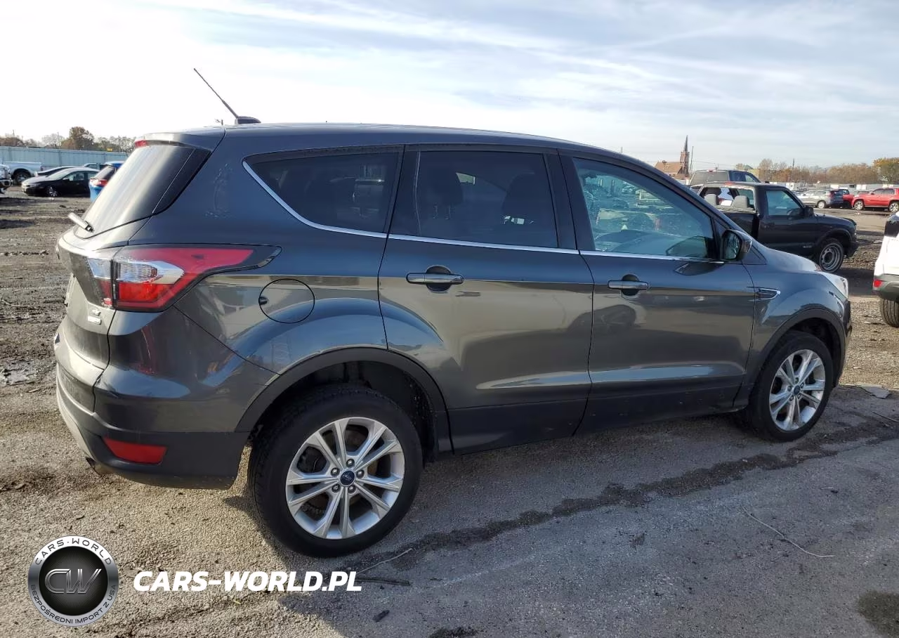 2017 Ford Escape Se VIN:1FMCU9GD6HUA78815 - 3