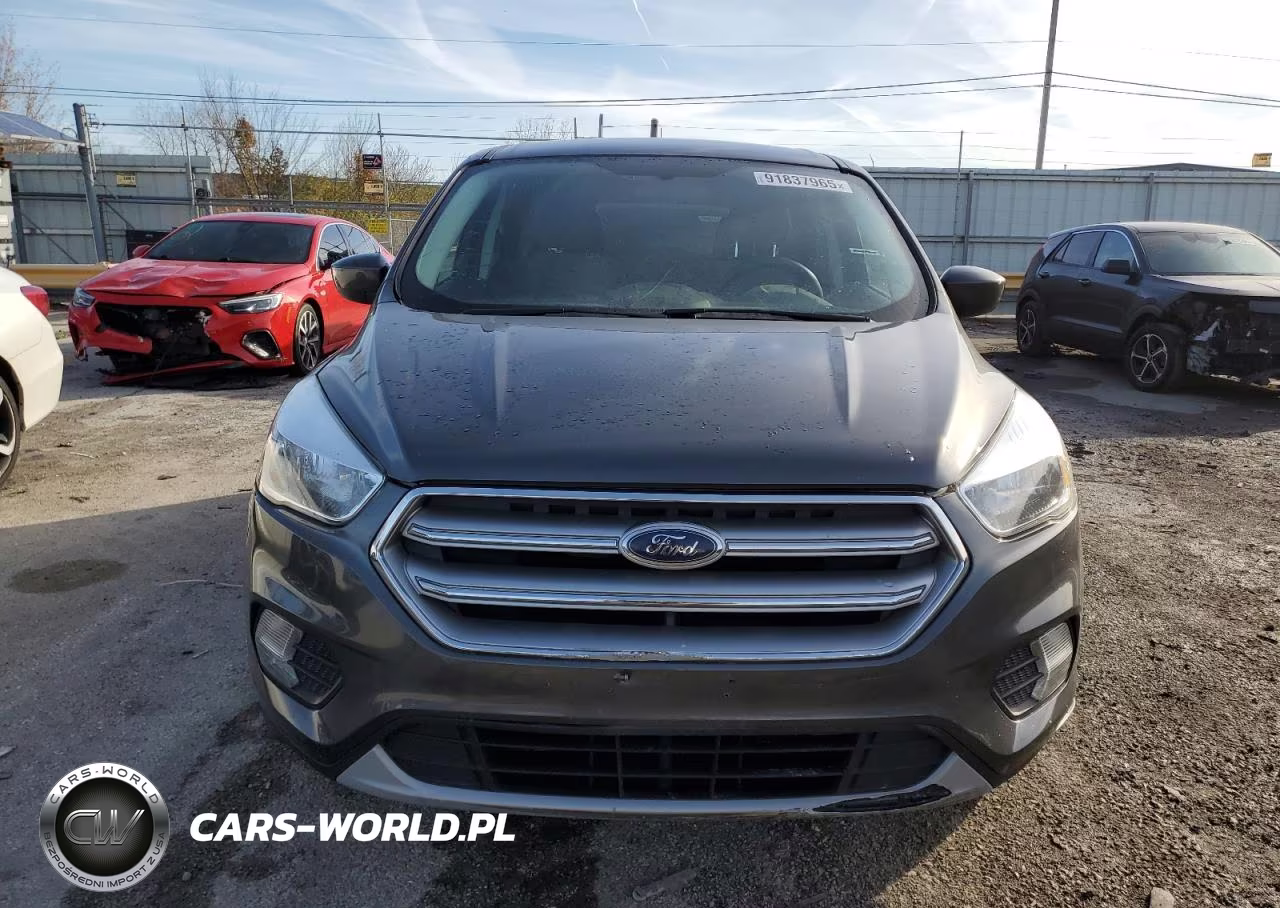 2017 Ford Escape Se VIN:1FMCU9GD6HUA78815 - 5