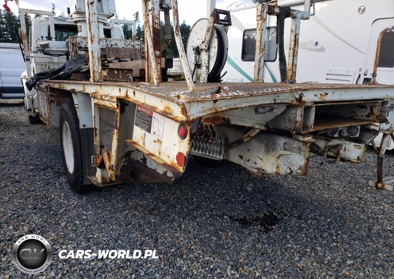 2006 International 4300 Crane Truck VIN:1HTMMAAN66H179146 - 9