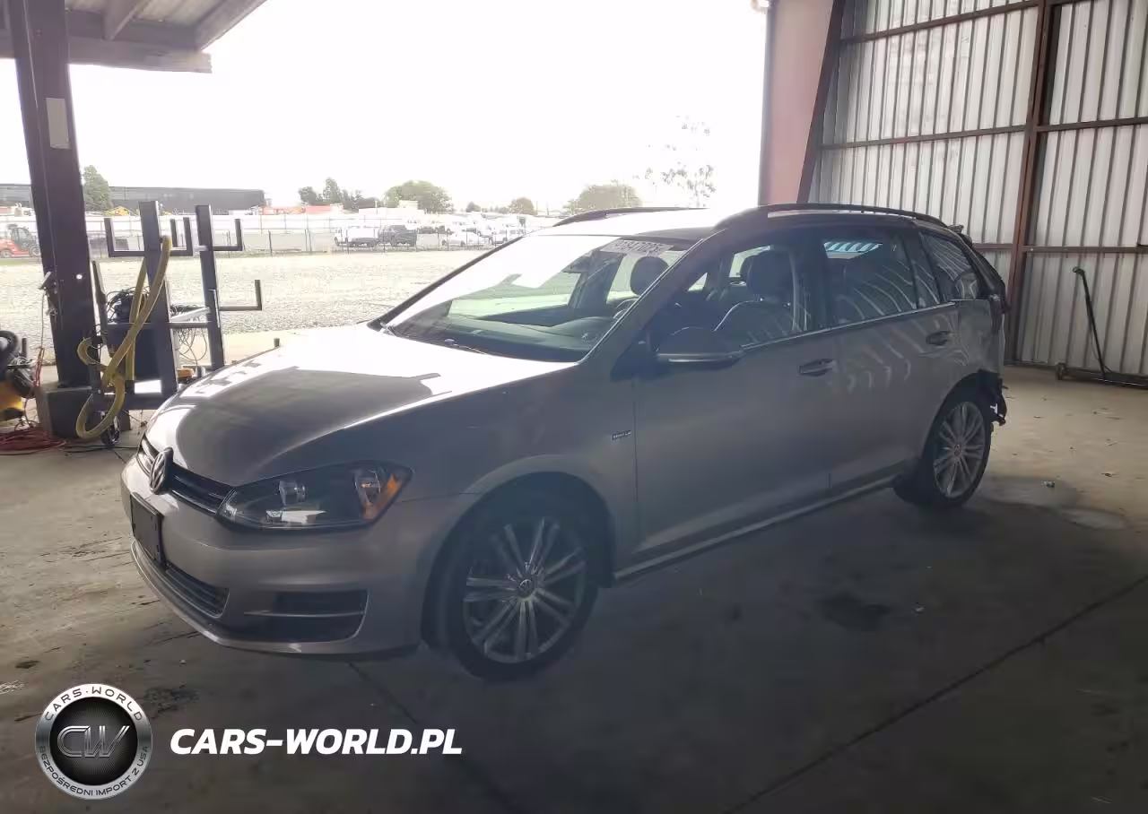 2016 Volkswagen Golf Sportwagen S