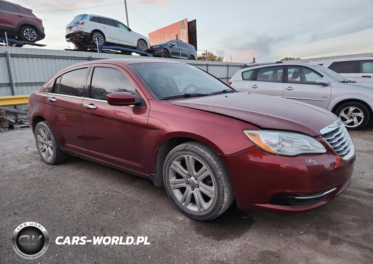 2011 Chrysler 200 Touring VIN:1C3BC1FB0BN590242 - 4
