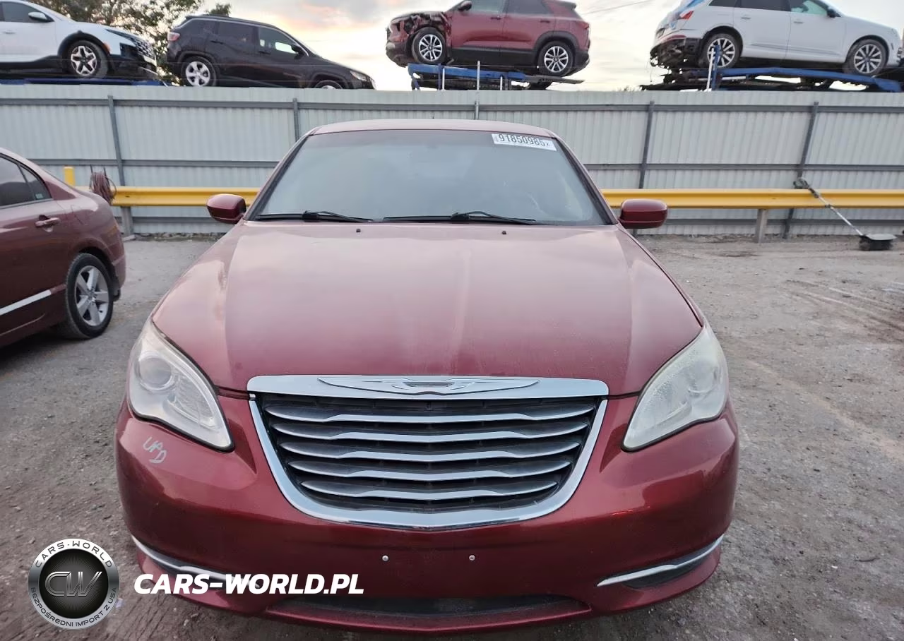 2011 Chrysler 200 Touring VIN:1C3BC1FB0BN590242 - 5