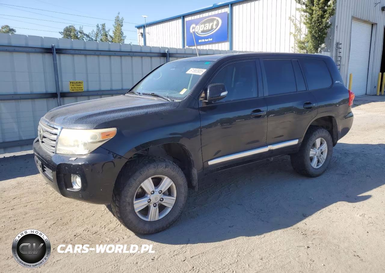 2013 Toyota Land Cruiser Base