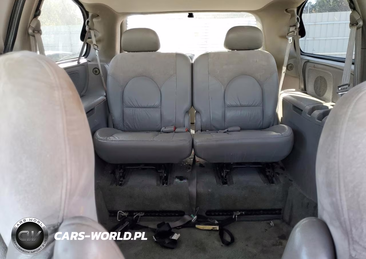2002 Chrysler Town & Country Limited VIN:2C8GP64L42R525507 - 10