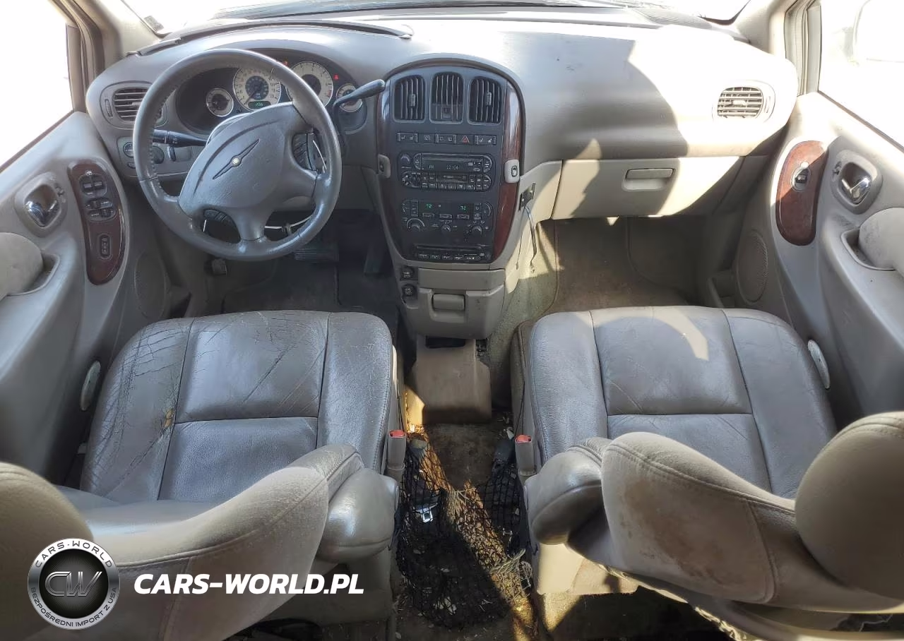 2002 Chrysler Town & Country Limited VIN:2C8GP64L42R525507 - 8