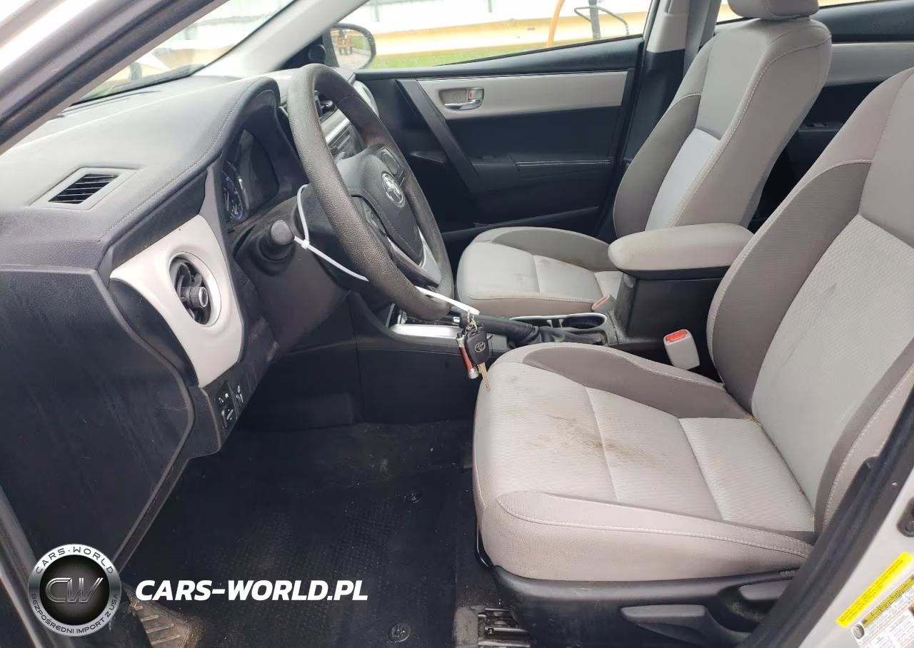 2018 Toyota Corolla L VIN:5YFBURHE8JP793394 - 7