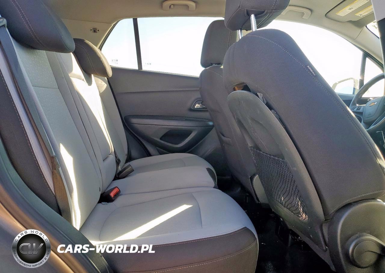 2020 Chevrolet Trax Ls VIN:KL7CJKSB2LB353883 - 11