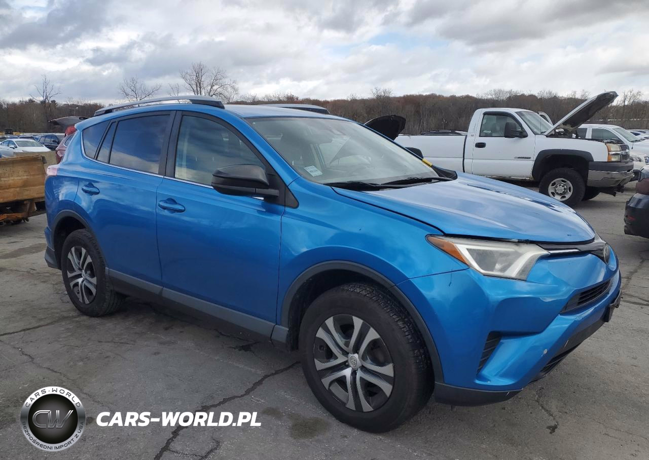 2017 Toyota Rav4 Le VIN:JTMBFREV6HJ156758 - 4