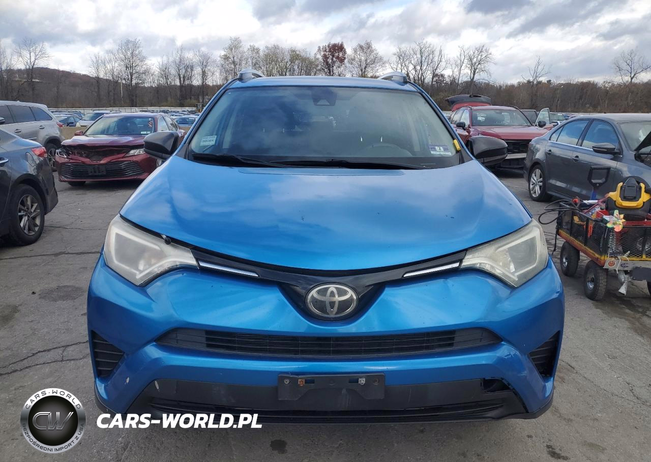 2017 Toyota Rav4 Le VIN:JTMBFREV6HJ156758 - 5