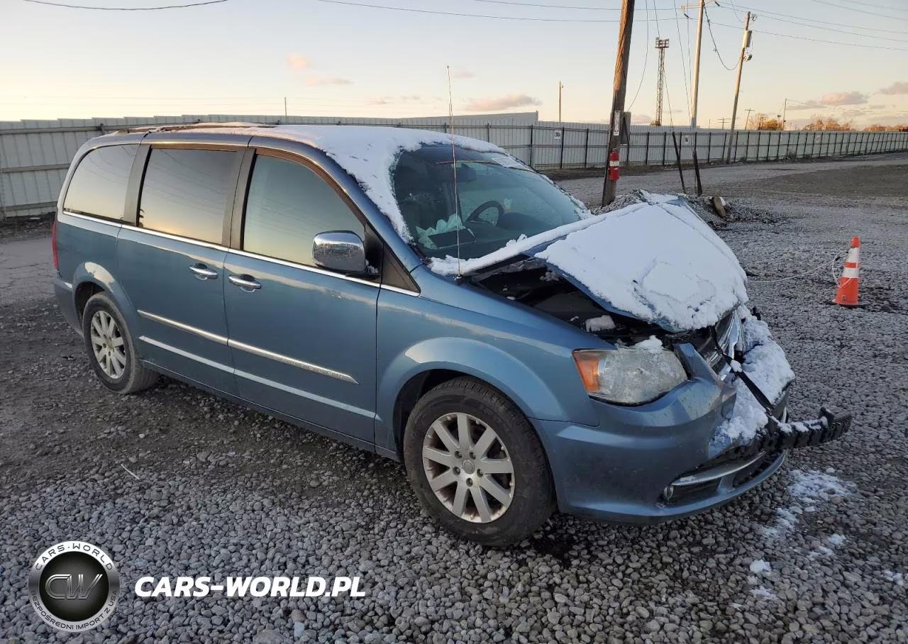 2012 Chrysler Town & Country Touring L VIN:2C4RC1CG9CR117616 - 4