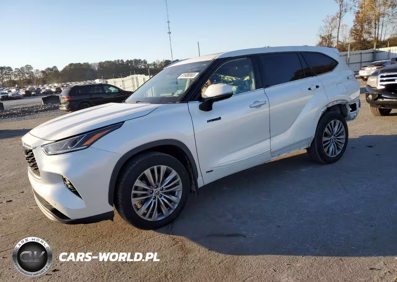 2021 Toyota Highlander Hybrid Platinum