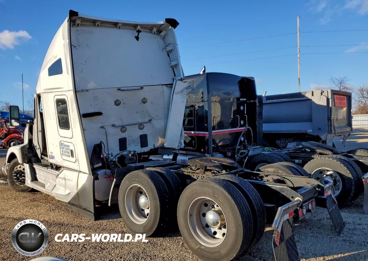 2023 Kenworth T680 Semi Truck VIN:1XKYD49X7PJ142109 - 3