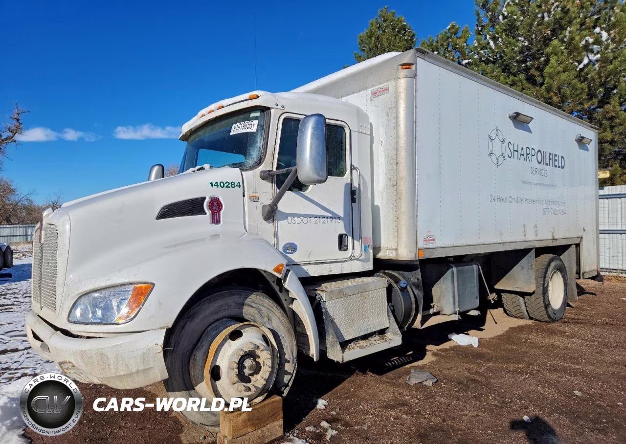 2018 Kenworth T370 Box Truck