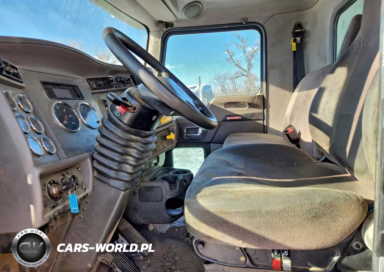 2018 Kenworth T370 Box Truck VIN:2NKHHM6X0JM209930 - 7