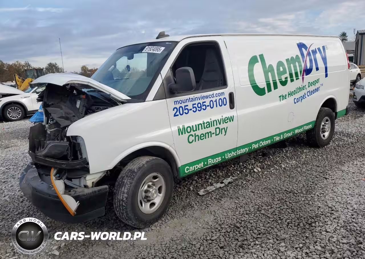 2022 Chevrolet Express G2500