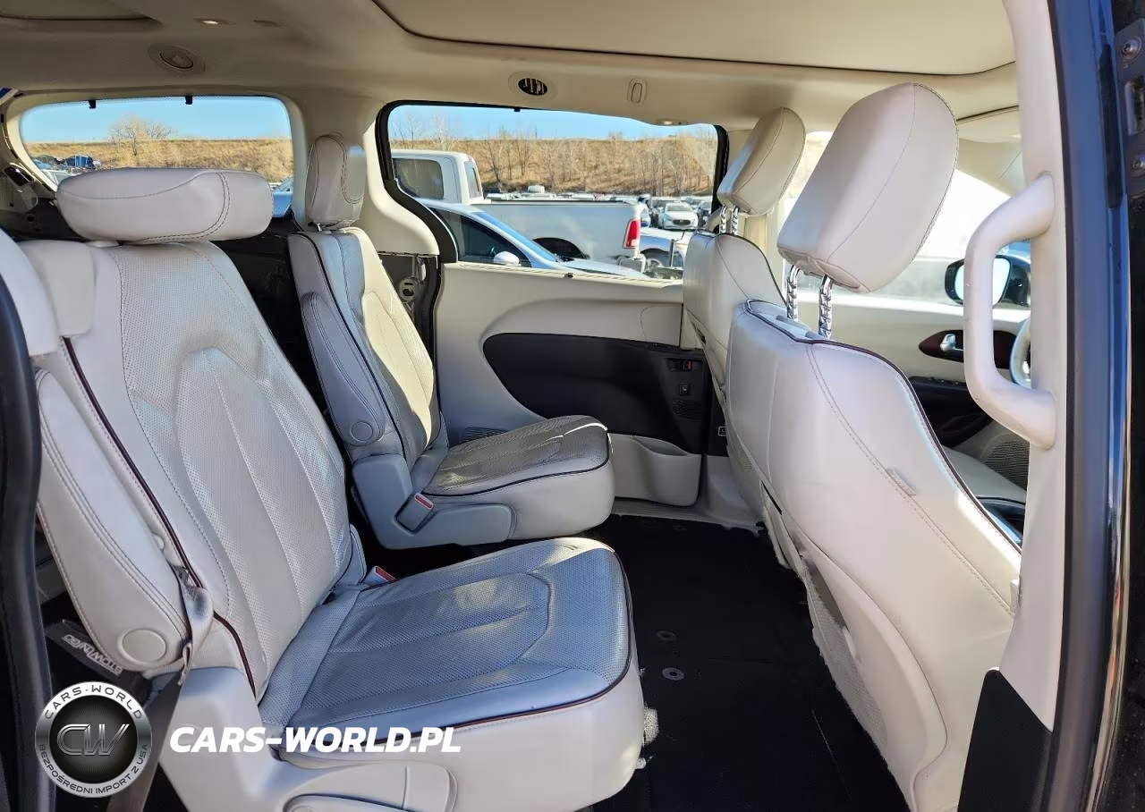 2020 Chrysler Pacifica Limited VIN:2C4RC1GG3LR157930 - 11
