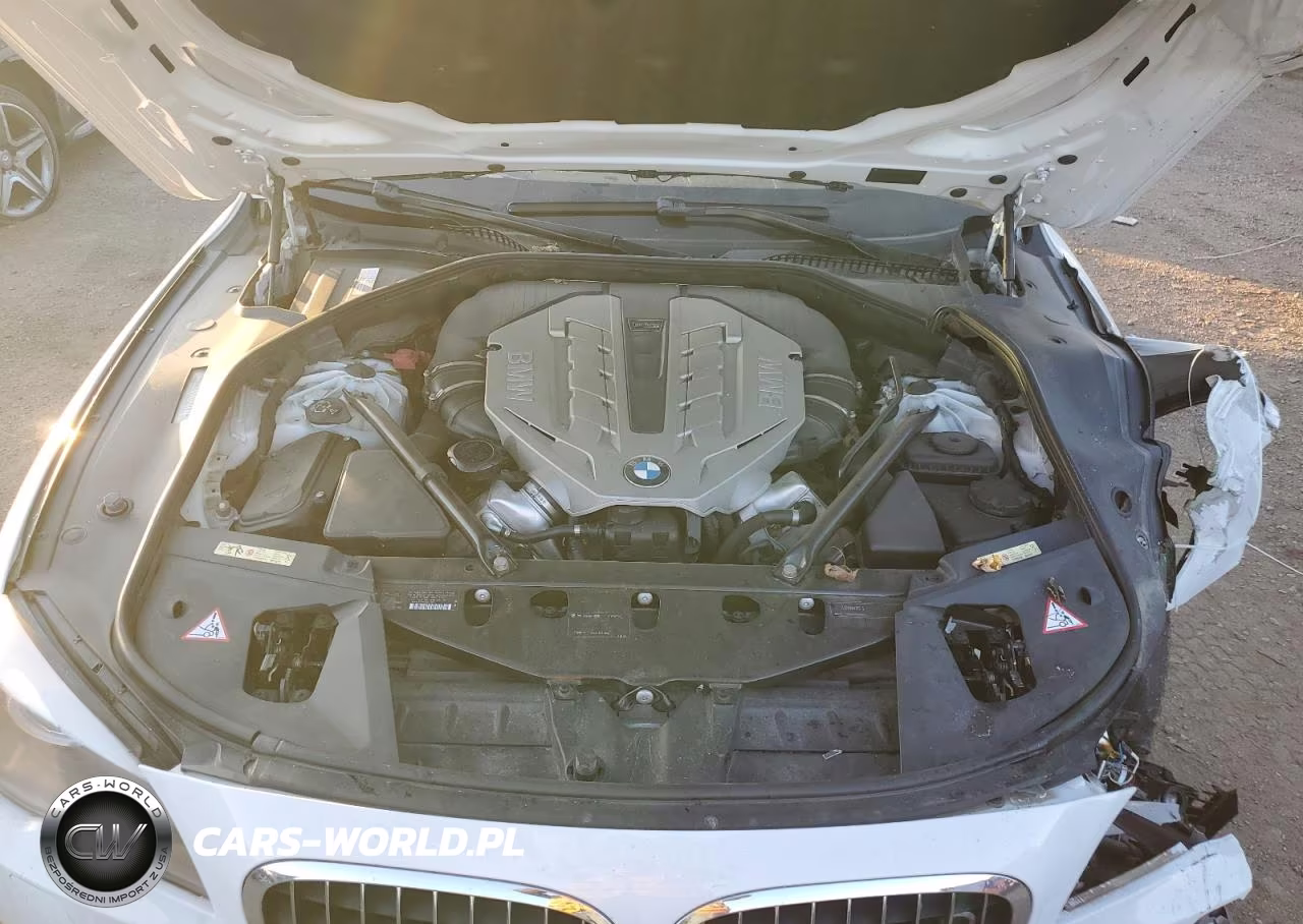 2009 BMW 750 Li VIN:WBAKB83579CY60754 - 11