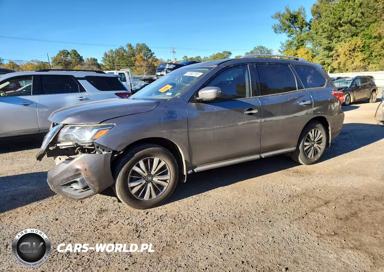 2018 Nissan Pathfinder S