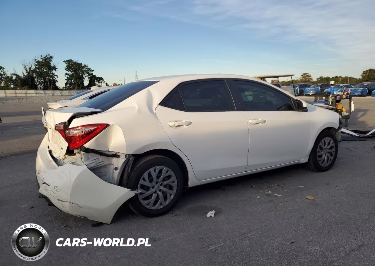 2019 Toyota Corolla L VIN:2T1BURHE5KC162023 - 3