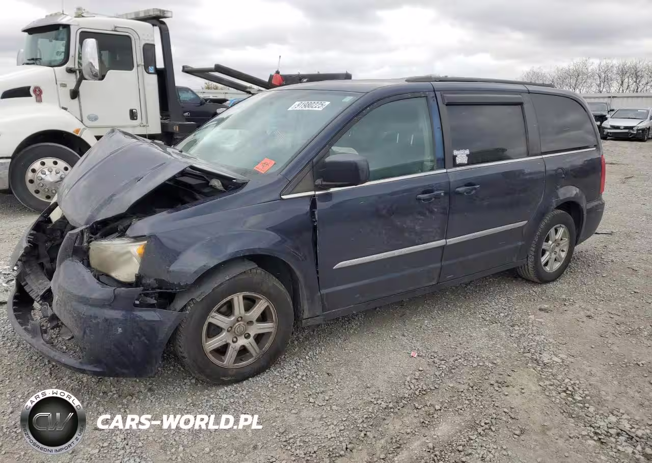 2012 Chrysler Town & Country Touring