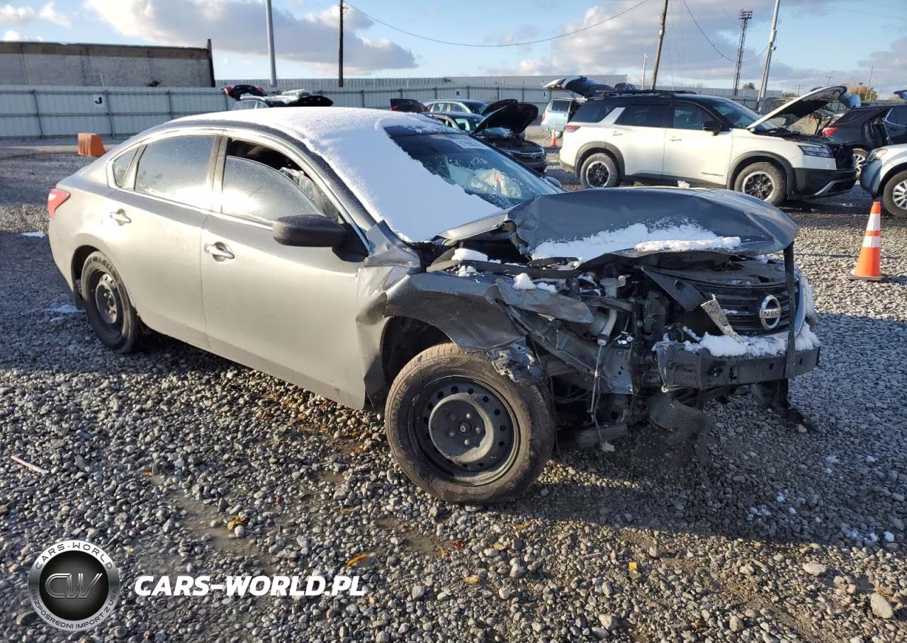 2017 Nissan Altima VIN:1N4AL3AP4HC228303 - 4