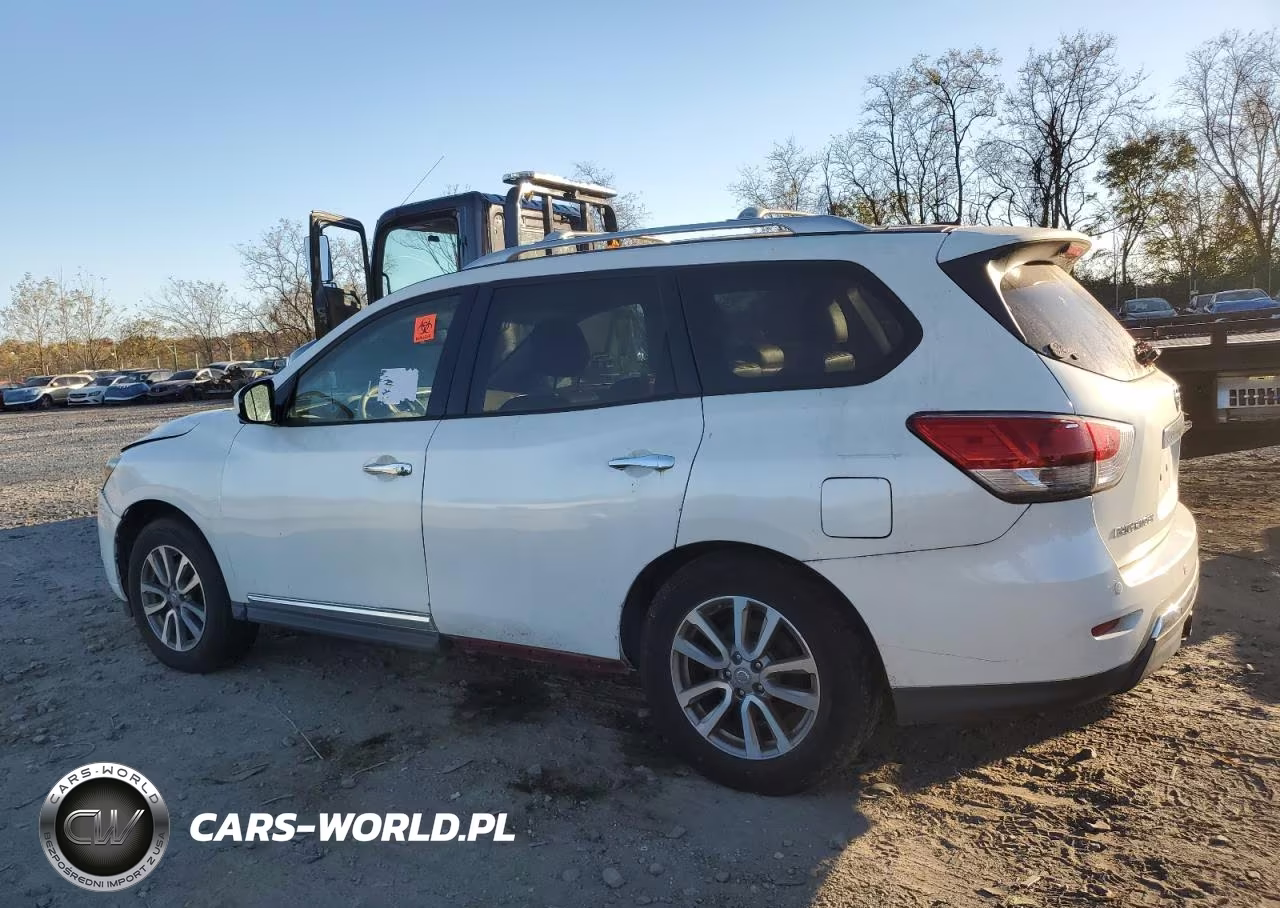 2015 Nissan Pathfinder S VIN:5N1AR2MM4FC695556 - 2