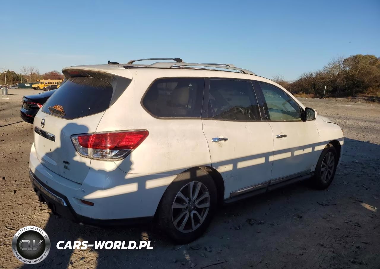 2015 Nissan Pathfinder S VIN:5N1AR2MM4FC695556 - 3
