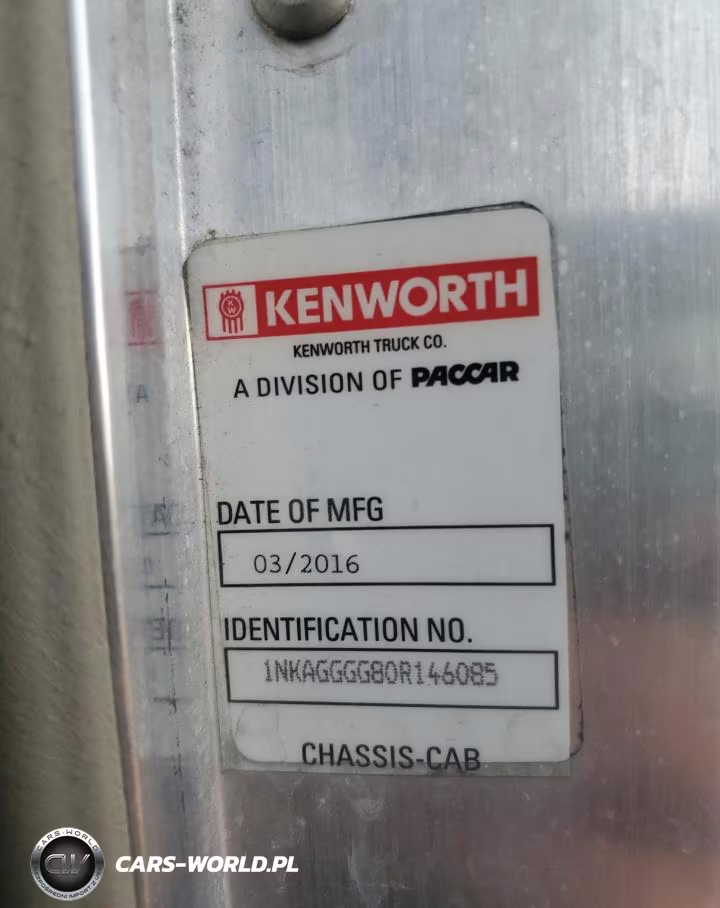 2016 Kenworth T600 Semi Truck VIN:1NKAGGGG80R146085 - 10