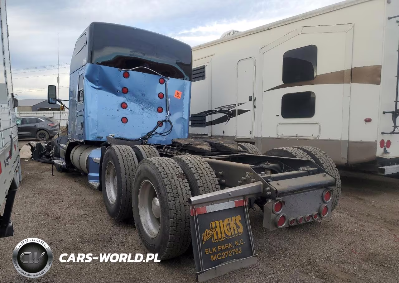 2016 Kenworth T600 Semi Truck VIN:1NKAGGGG80R146085 - 3