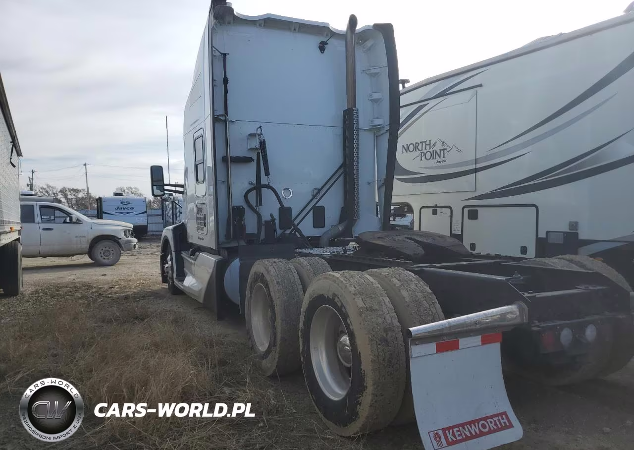 2023 Kenworth T680 Semi Truck VIN:1XKYD49X7PJ256627 - 3