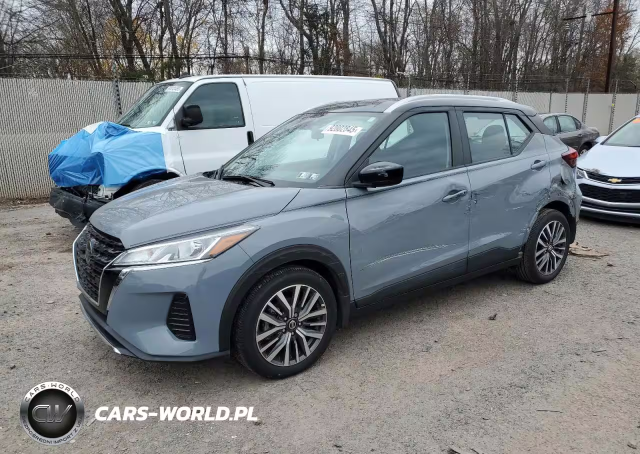 2021 Nissan Kicks Sv