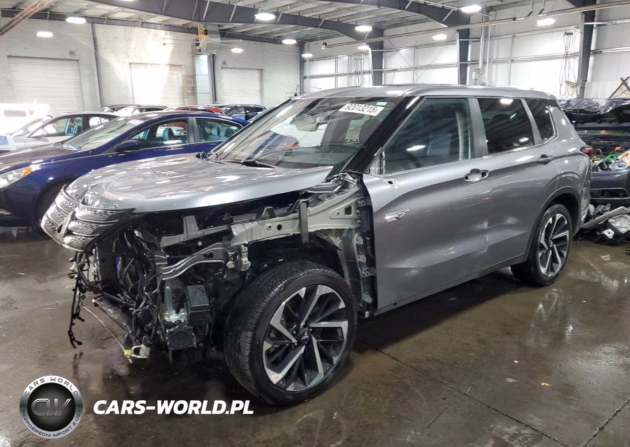 2024 Mitsubishi Outlander Se – zdjęcie 1 z 14
