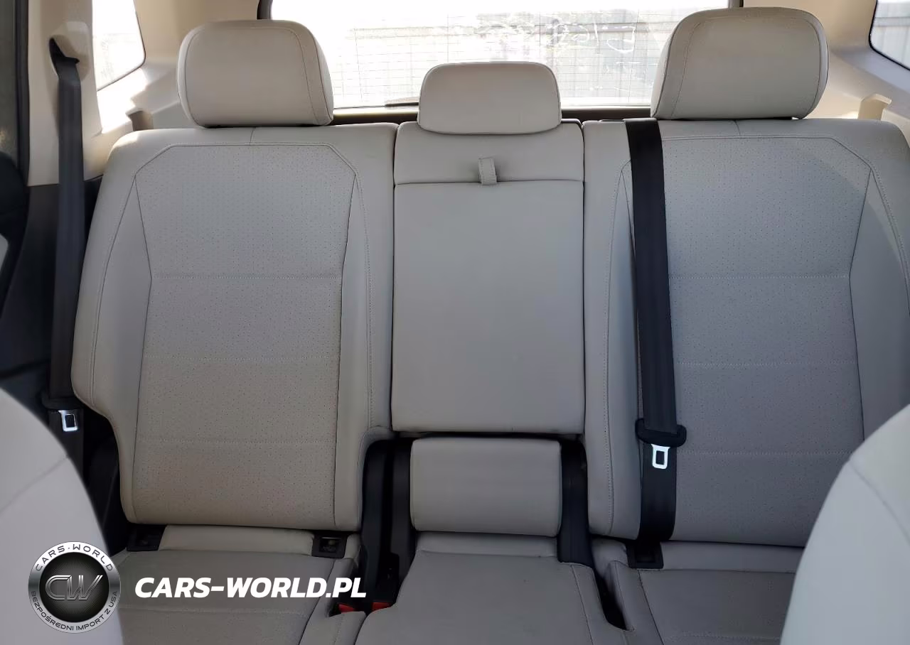 2019 Volkswagen Tiguan Se VIN:3VV2B7AX8KM109895 - 10