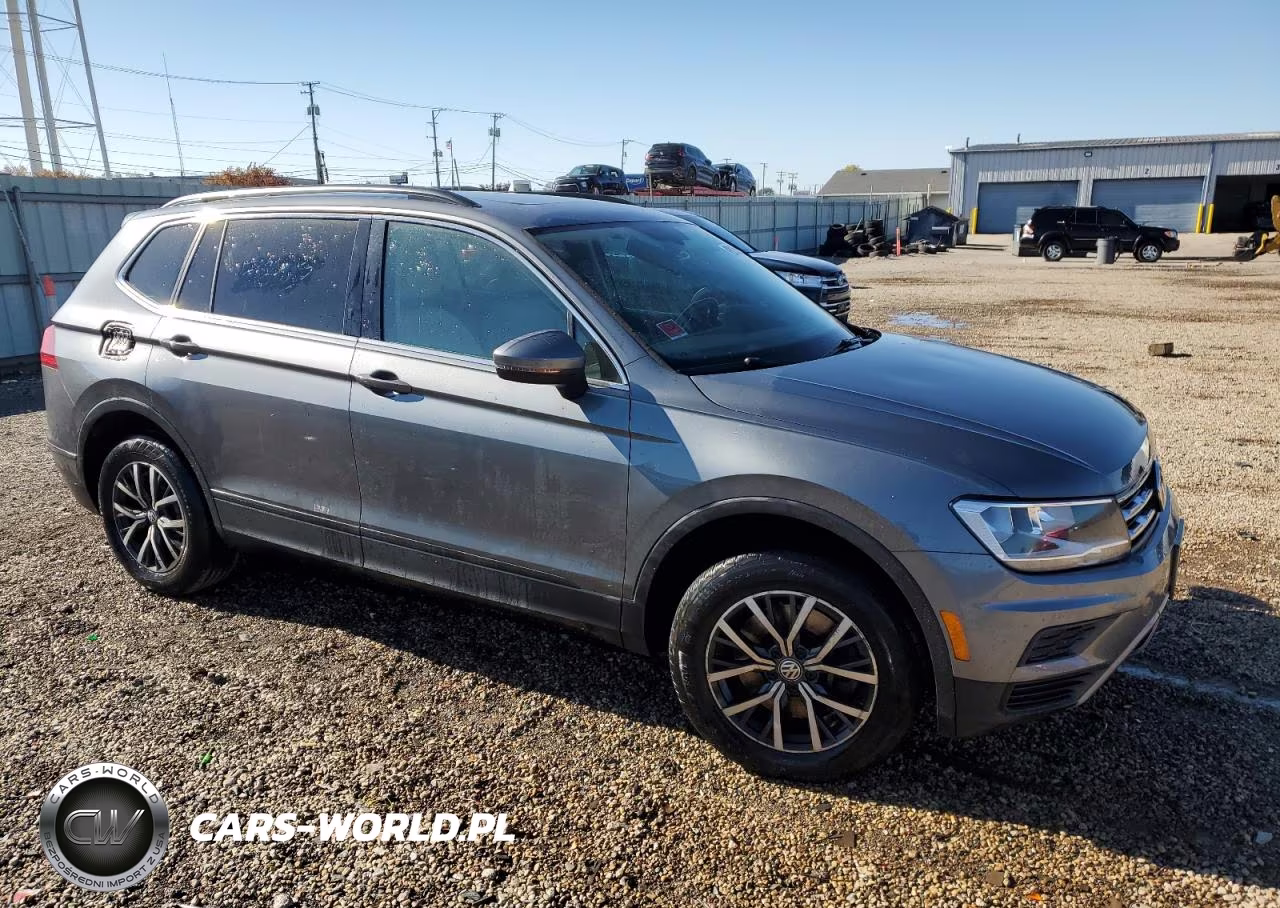 2019 Volkswagen Tiguan Se VIN:3VV2B7AX8KM109895 - 4