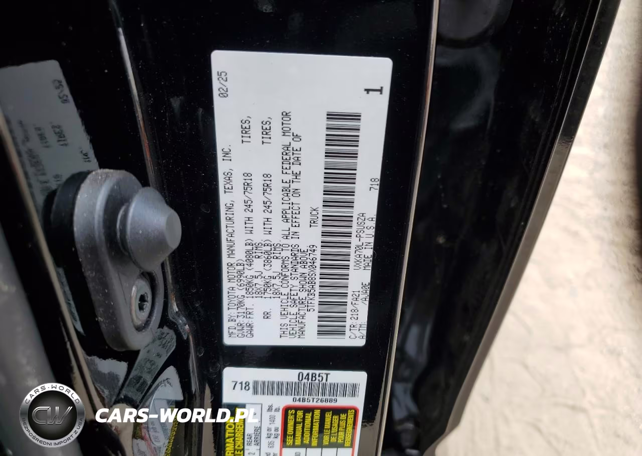 2025 Toyota Tundra Crewmax Sr VIN:5TFKB5AB8SX046749 - 13