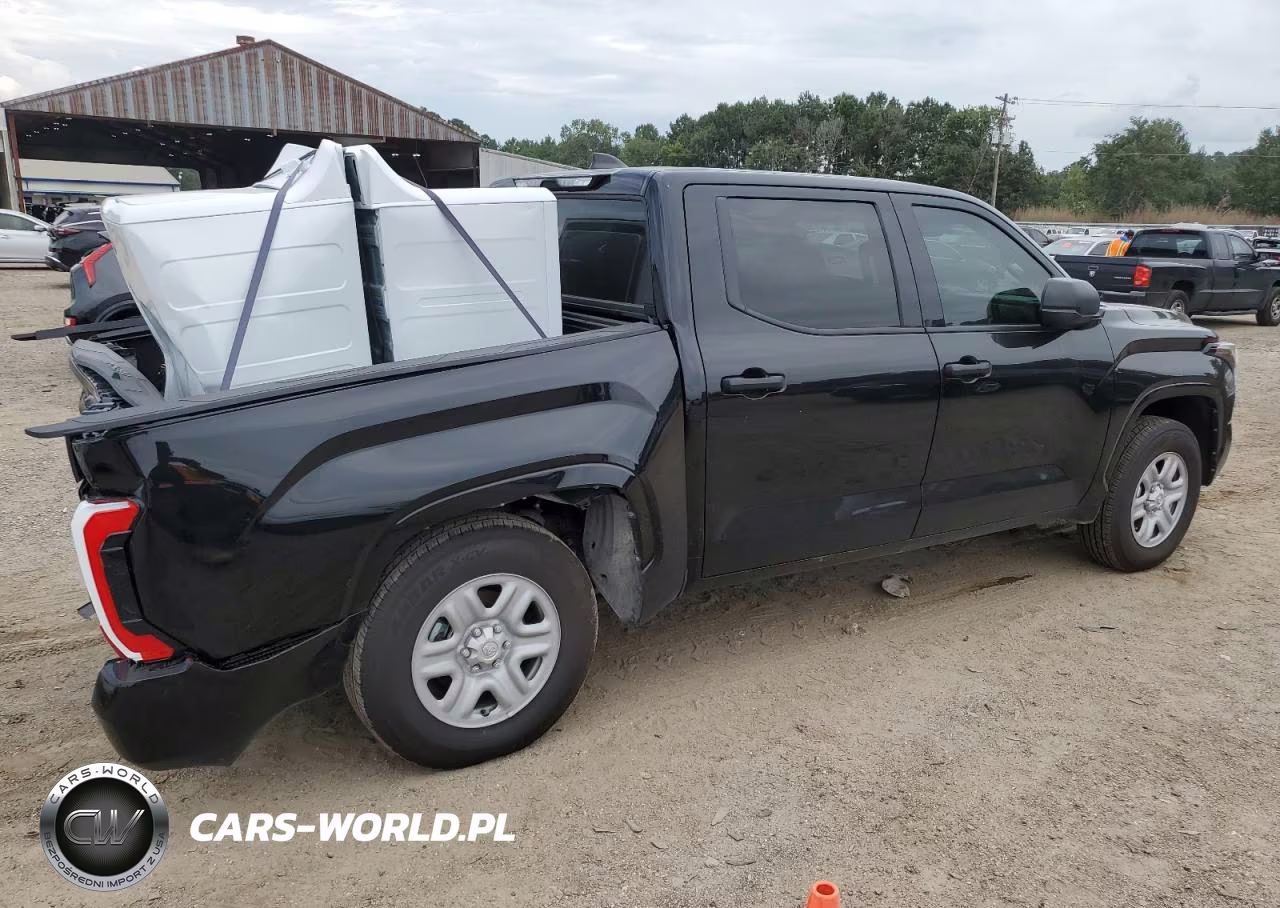 2025 Toyota Tundra Crewmax Sr VIN:5TFKB5AB8SX046749 - 3