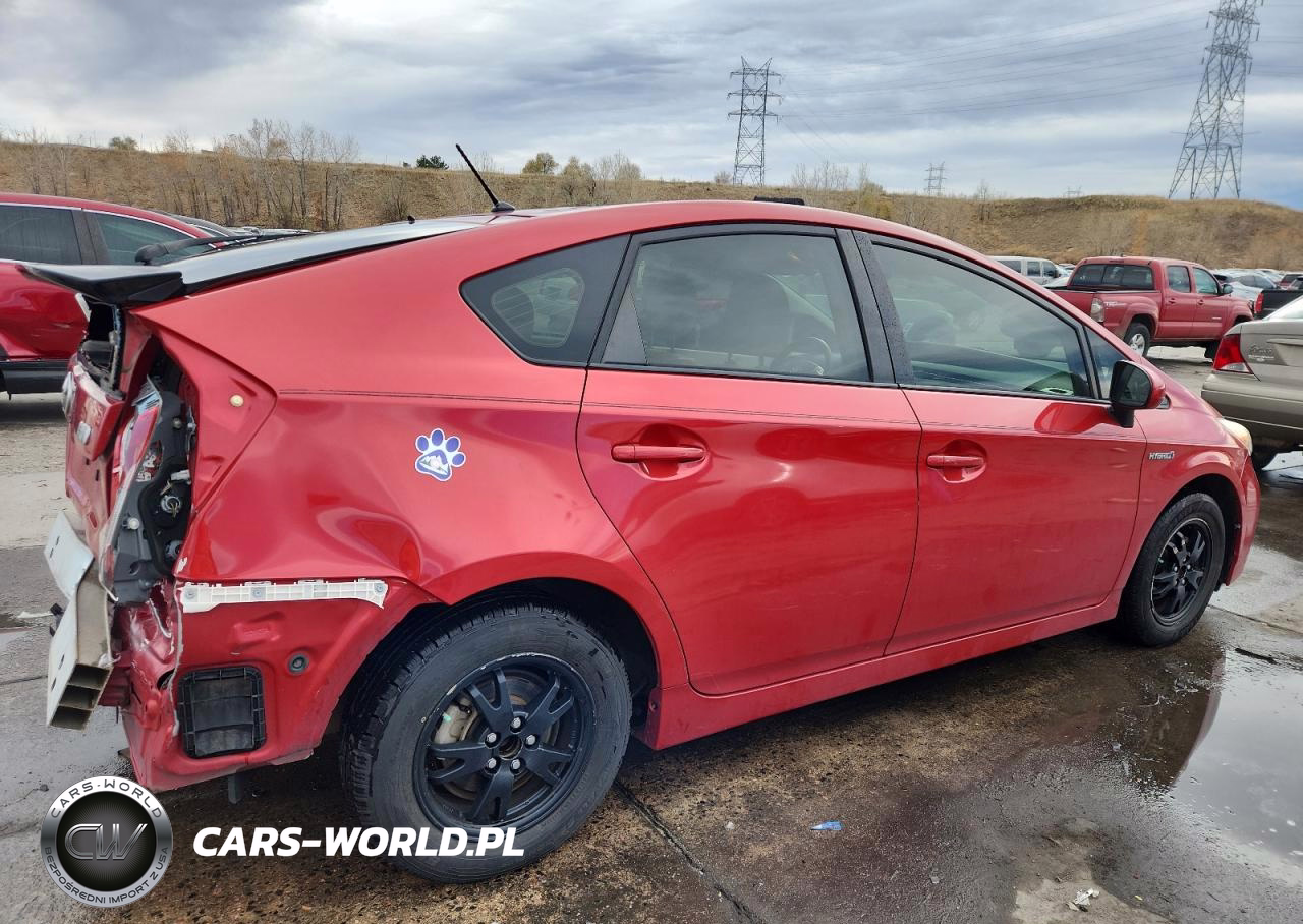 2015 Toyota Prius VIN:JTDKN3DU5F1937552 - 3