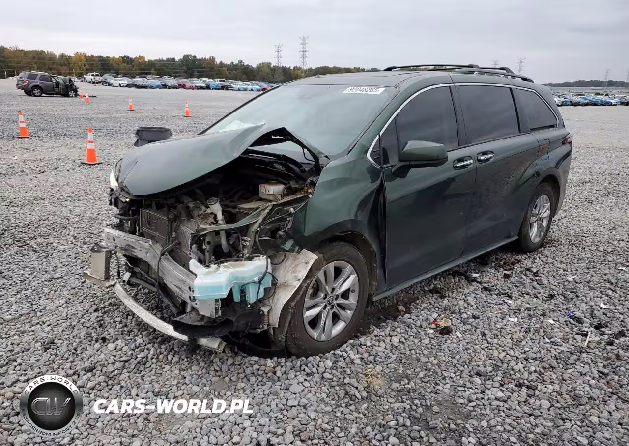 2022 Toyota Sienna Xle