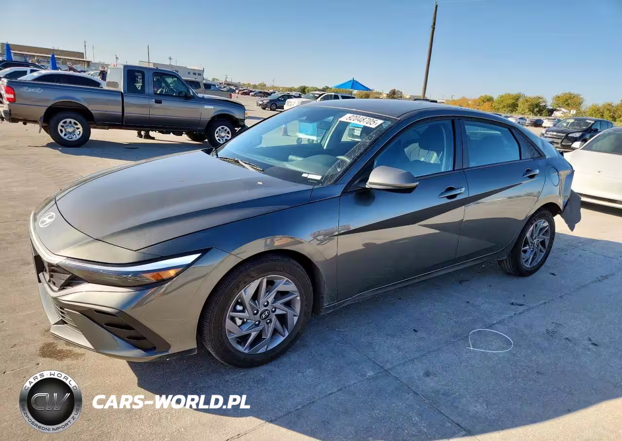 2025 Hyundai Elantra Blue