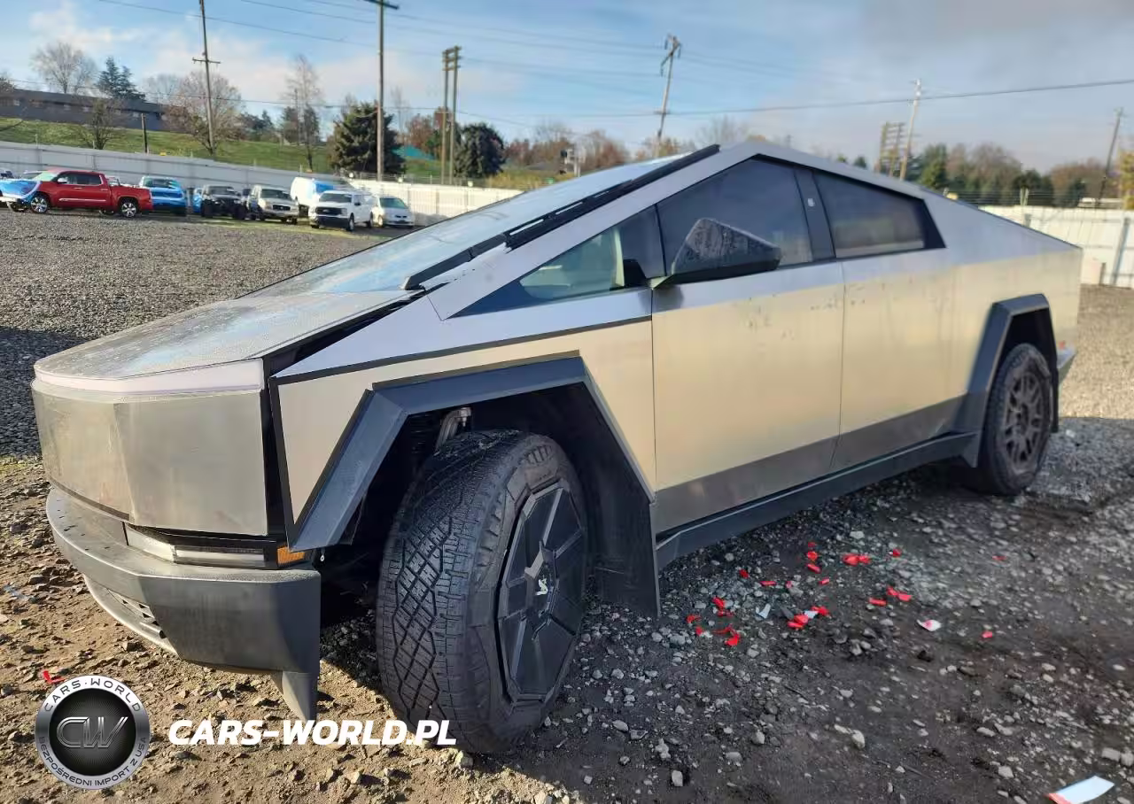 2025 Tesla Cybertruck