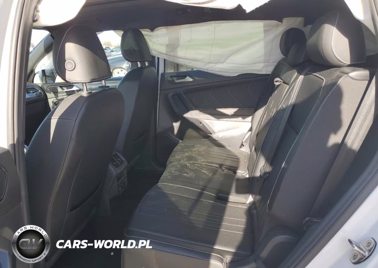 2023 Volkswagen Tiguan Se R-Line Black VIN:3VVCB7AX1PM017622 - 10