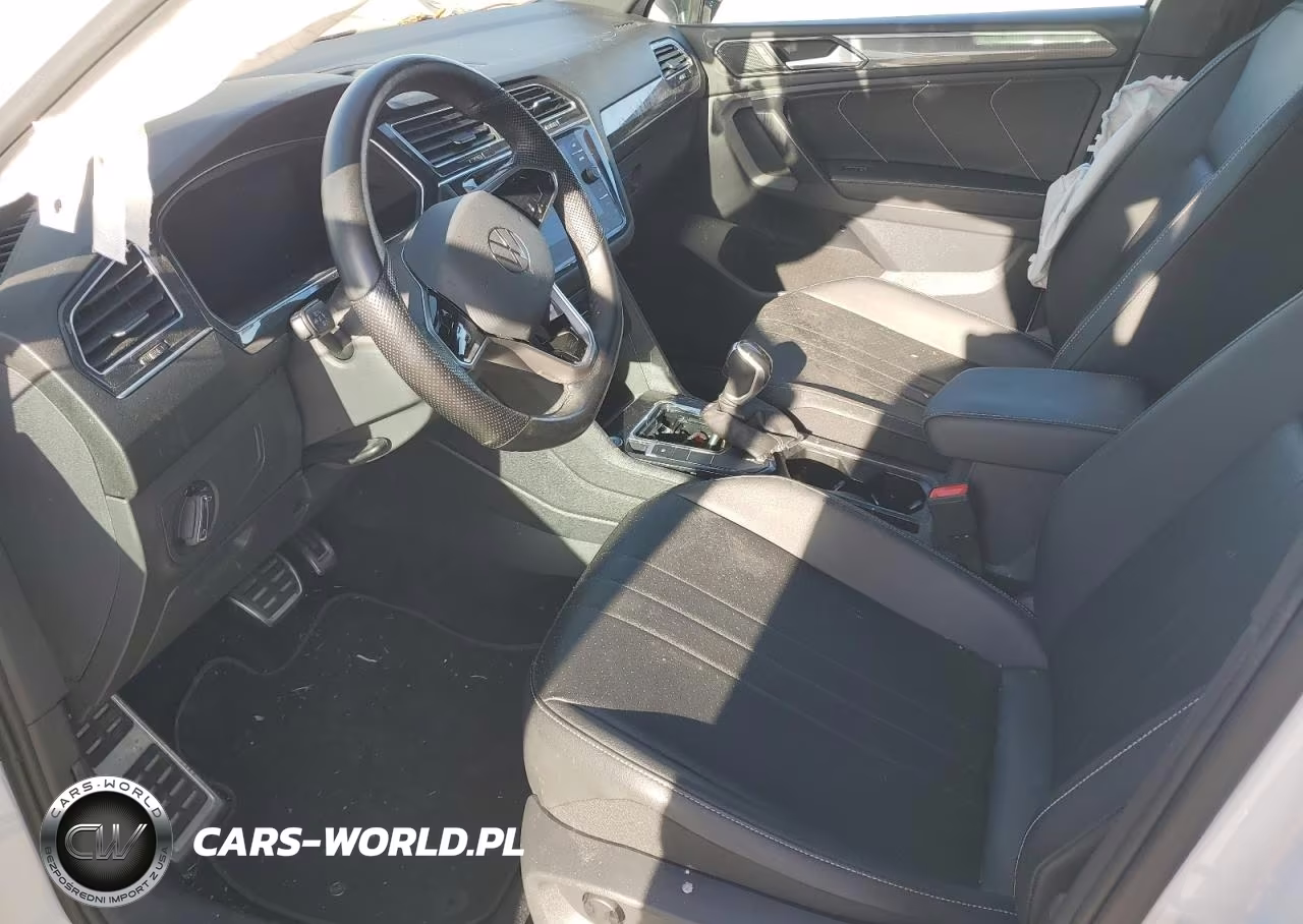 2023 Volkswagen Tiguan Se R-Line Black VIN:3VVCB7AX1PM017622 - 7