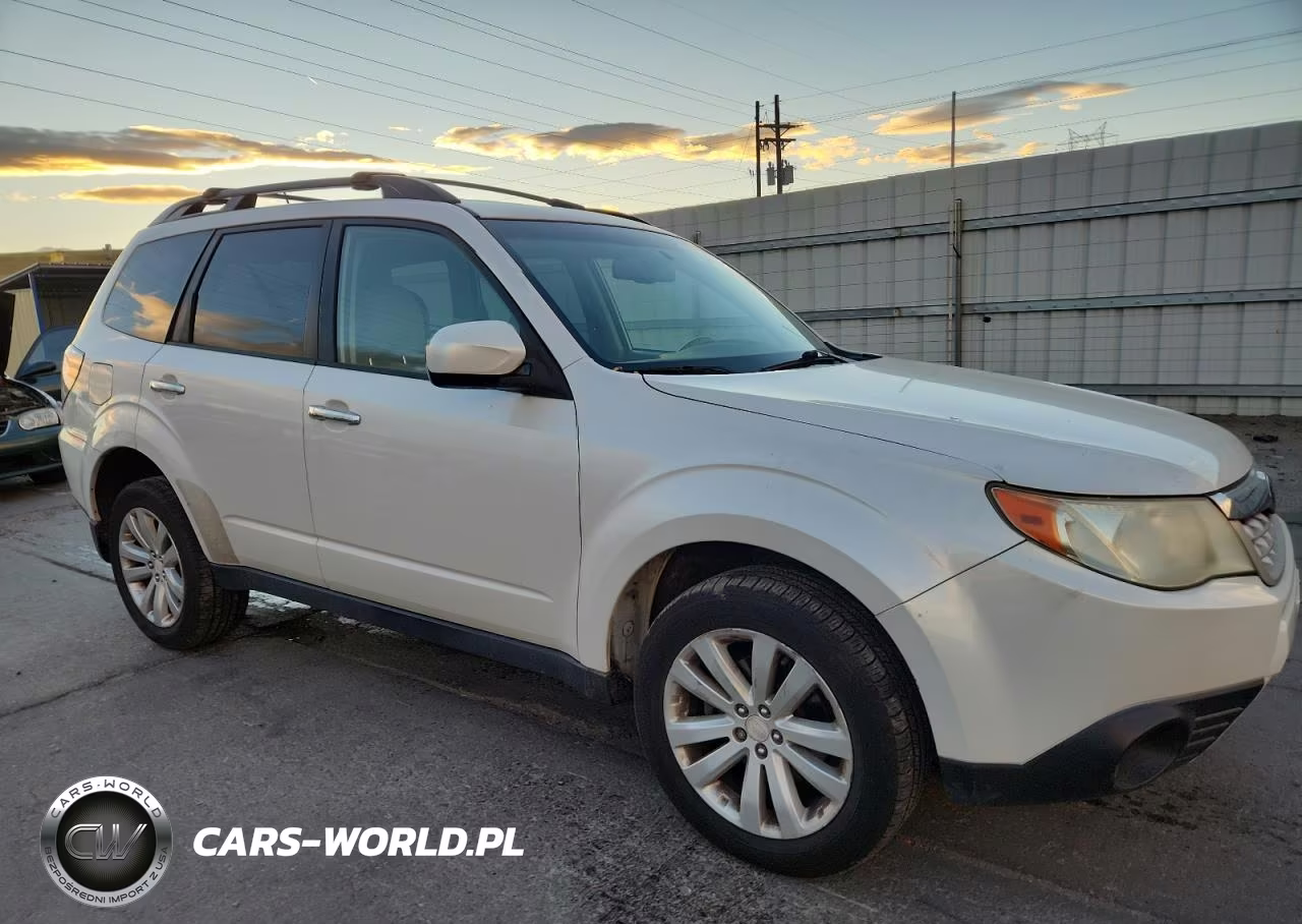2011 Subaru Forester 2.5X Premium VIN:JF2SHBCC1BH710081 - 4